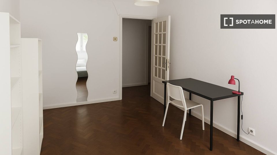 Double room Lisbon, 7 beds — photo 28