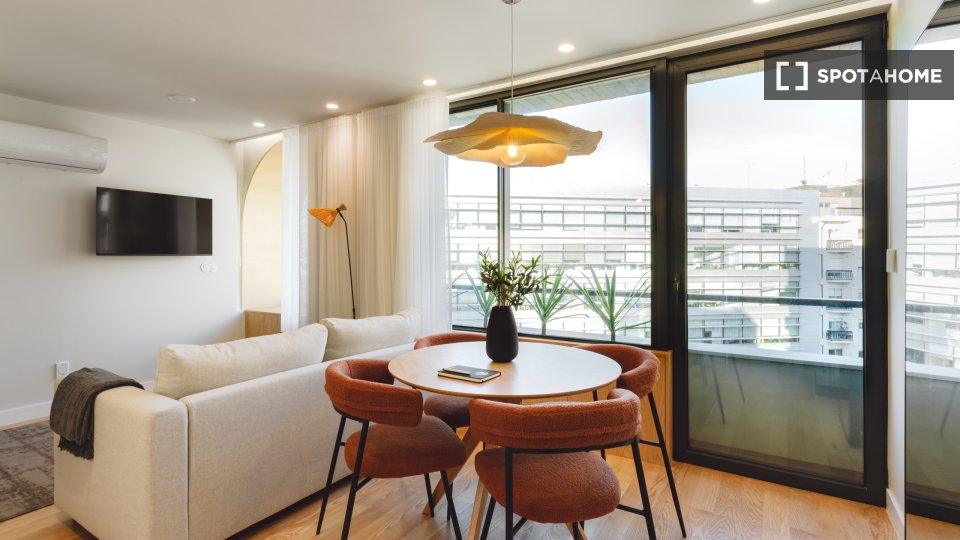 Apartment Porto, 1 bed, 60m² — photo 11