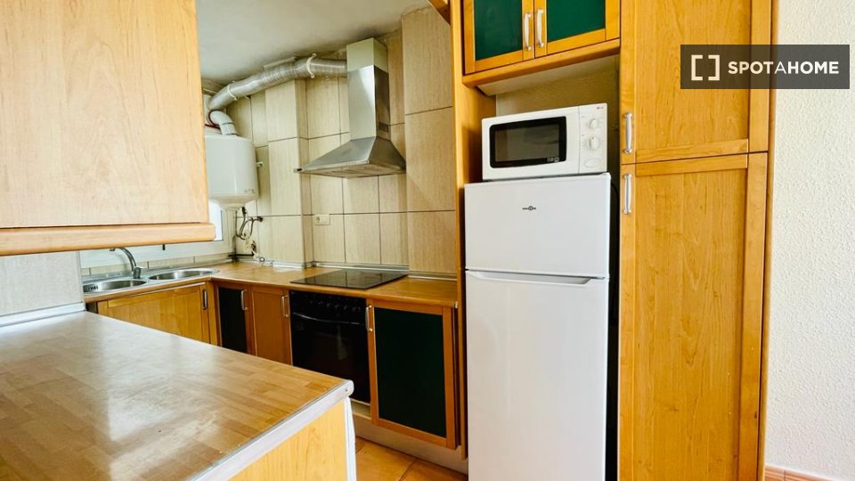 Apartment Valencia, 3 beds, 69m² — photo 14