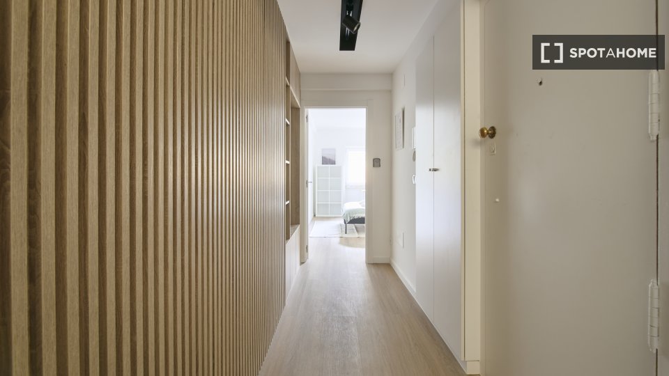 Double room Lisbon, 5 beds — photo 15