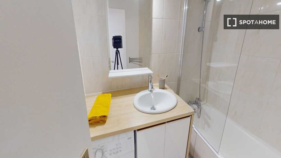 Double room Paris, 5 beds, 100m² — photo 7