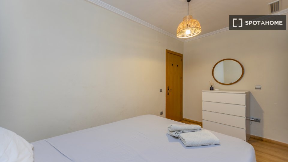 Apartment Valencia, 2 beds, 75m² — photo 28
