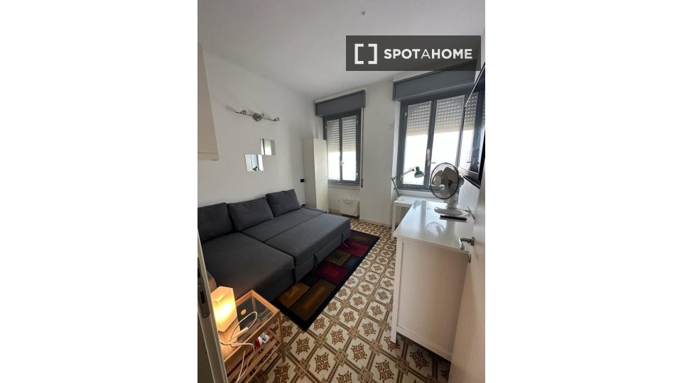 Double room Milan, 3 beds, 60m² — photo 36