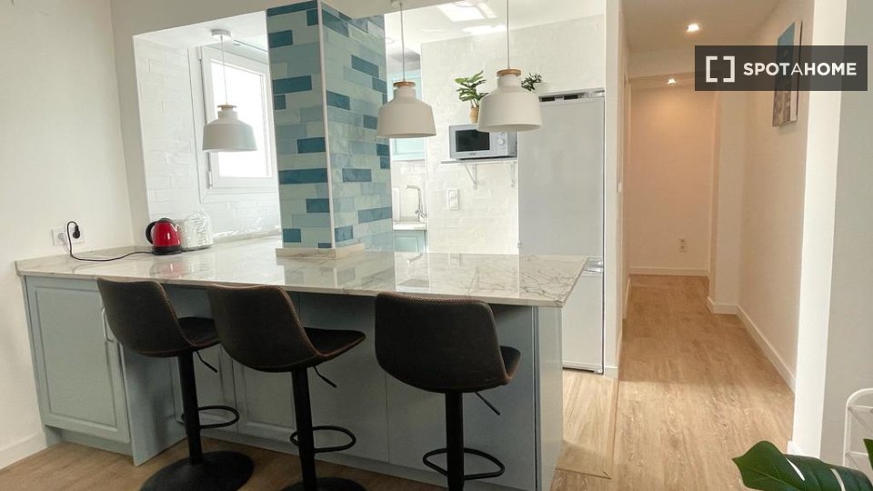 Apartment Valencia, 3 beds, 67m² — photo 9