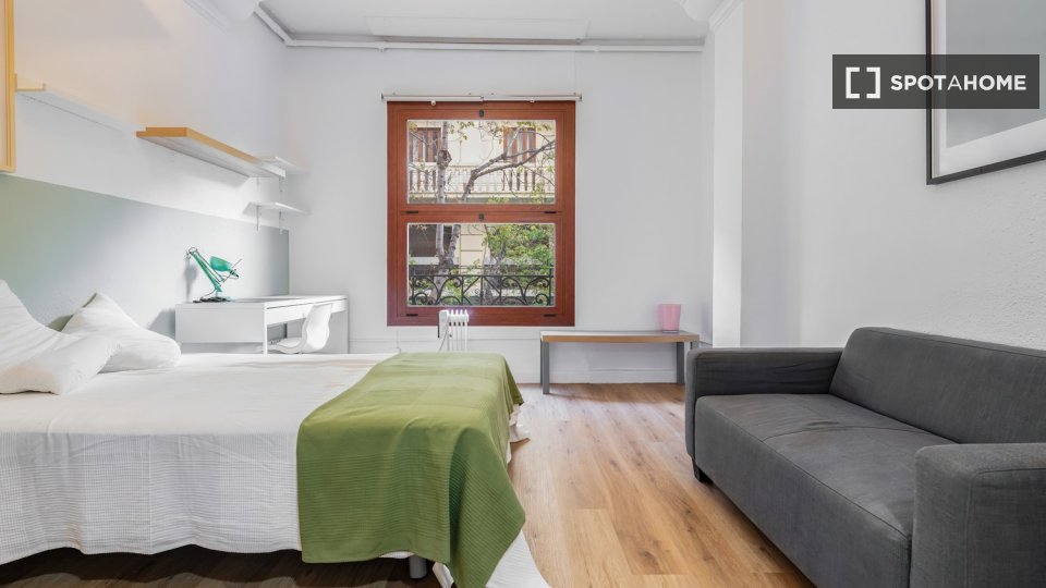 Habitación doble Valencia, 8 habitaciones — foto 20