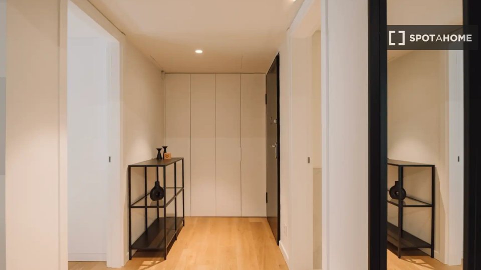 Apartment Lisbon, 1 bed — photo 8
