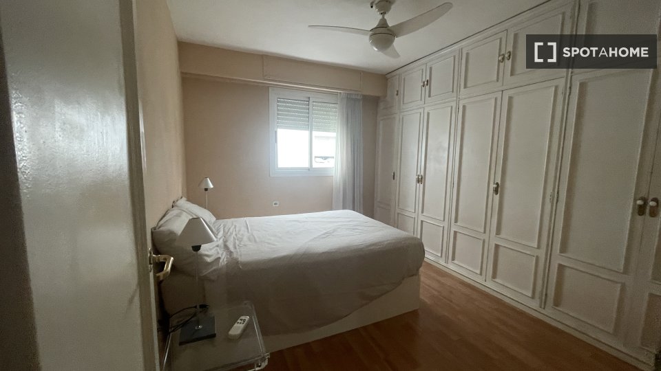Appartamento con 3 camere da letto a Ciutat Universitária, Valencia - in Valencia