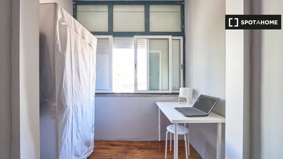 Double room Lisbon, 6 beds — photo 3