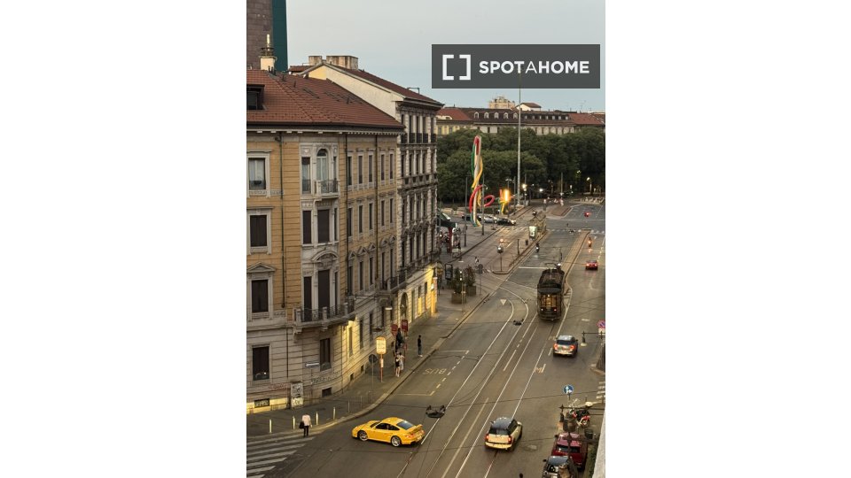 Double room Milan, 3 beds, 90m² — photo 7