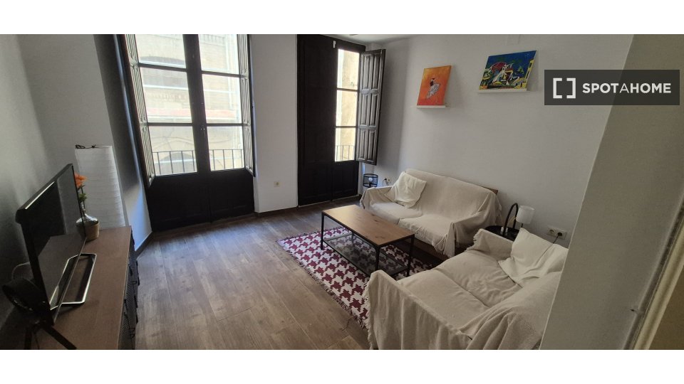 Apartment Granada, 1 bed, 73m² — photo 20