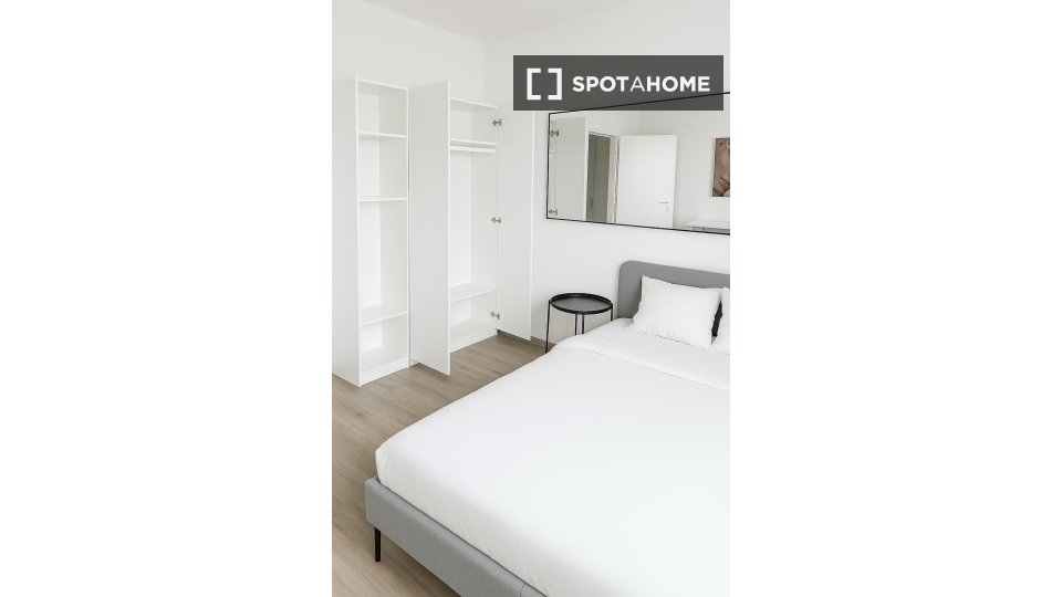 Double room Munich, 4 beds — photo 12