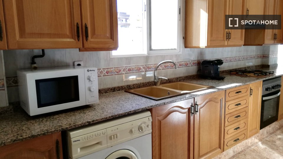 Double room Valencia, 4 beds, 150m² — photo 11