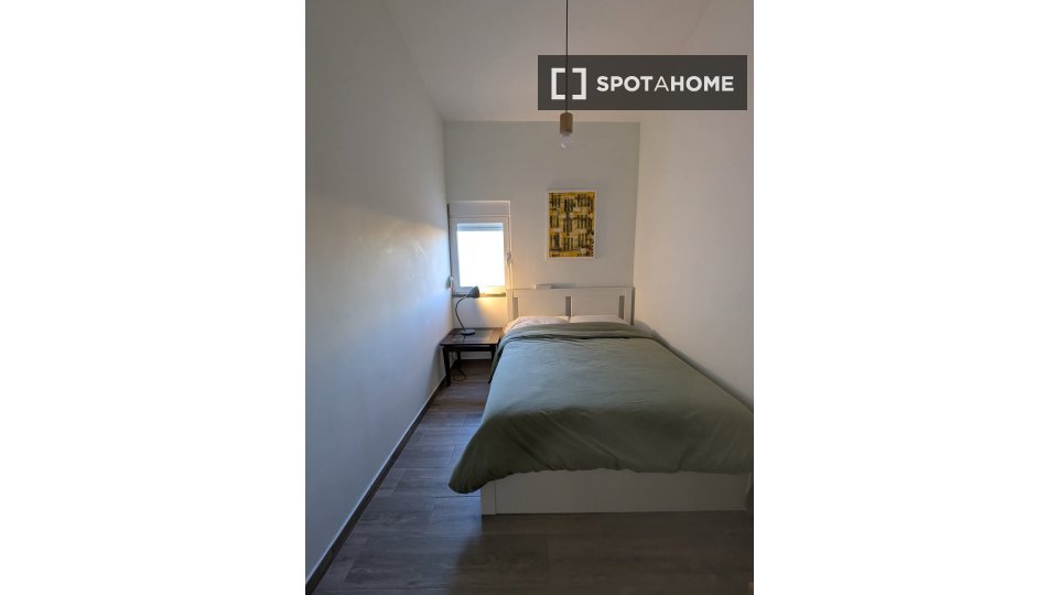 Double room Lisbon, 2 beds, 75m² — photo 6