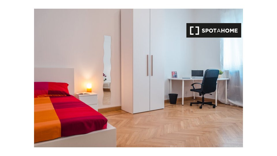 Double room Turin, 4 beds — photo 12