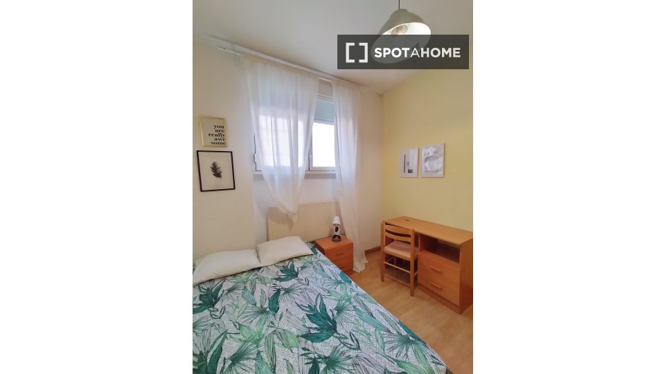 Double room Madrid, 7 beds, 90m² — photo 19