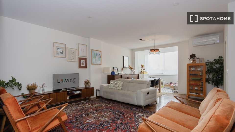 Apartment Porto, 3 beds, 140m² — photo 11
