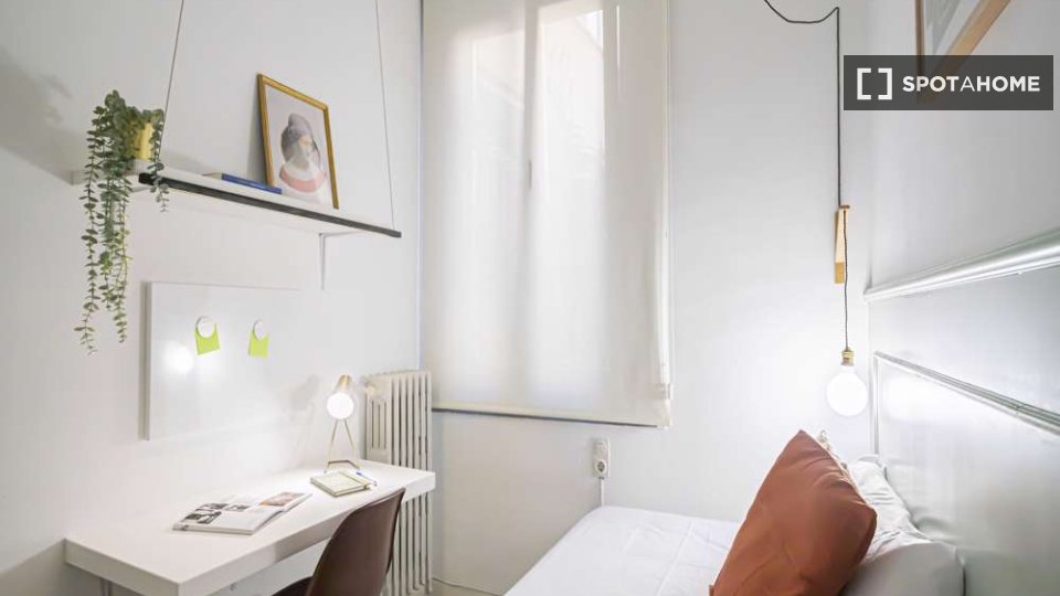 Double room Madrid, 67 beds — photo 3