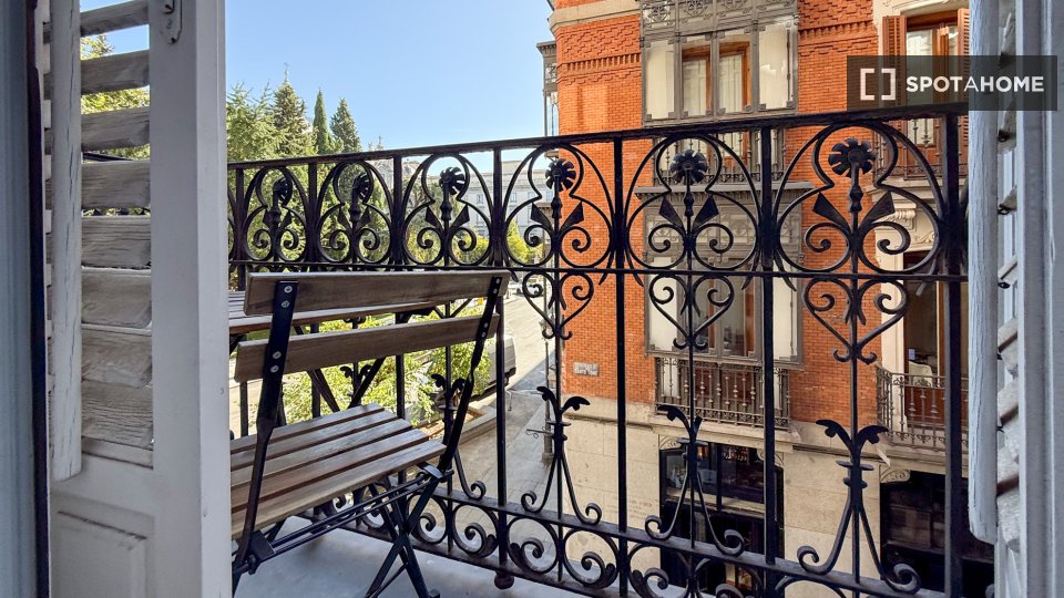 Habitación en piso compartido en alquiler en Justicia, Madrid