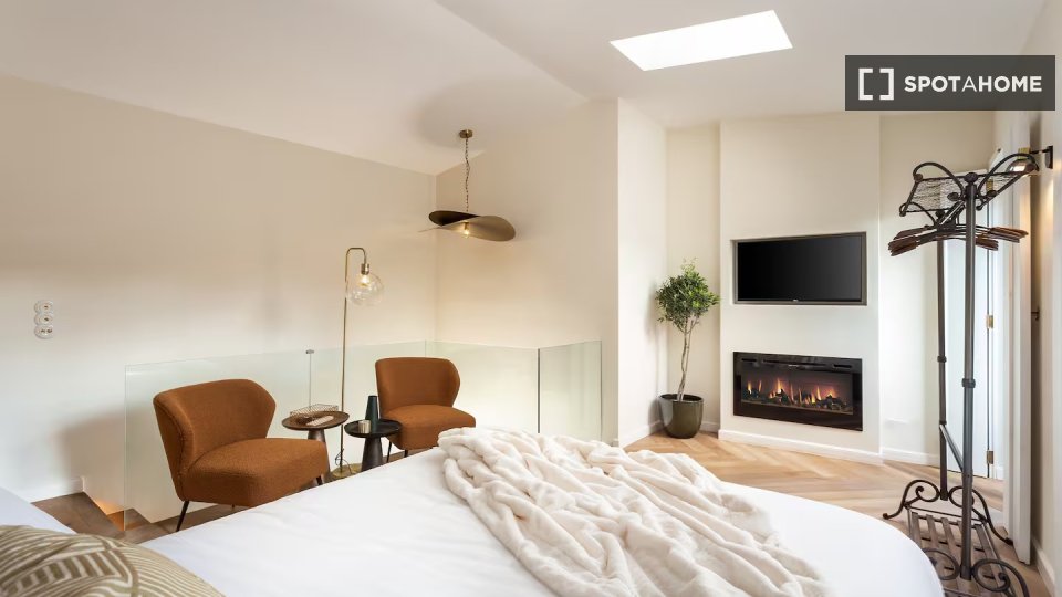 Apartment Lisbon, 1 bed — photo 18