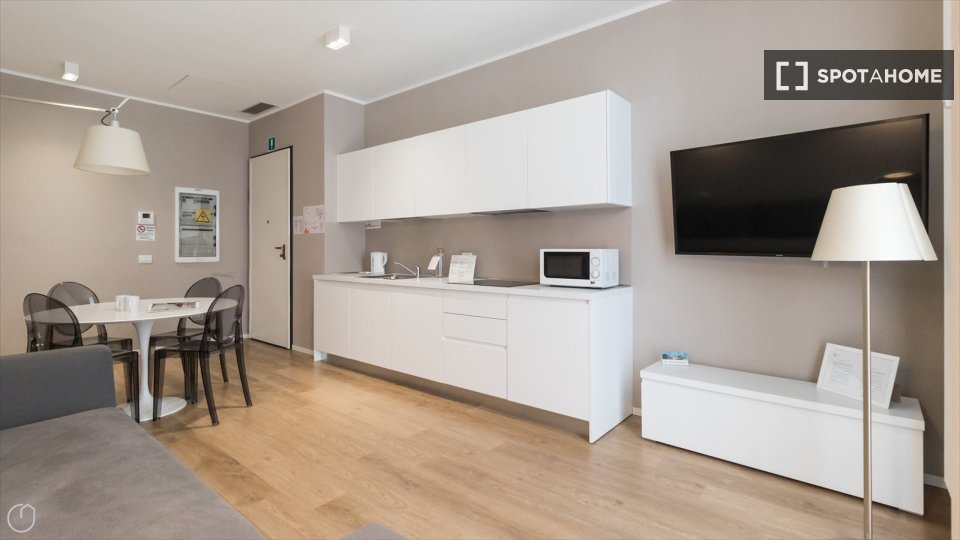 Apartment Milan, 1 bed, 61m² — photo 12