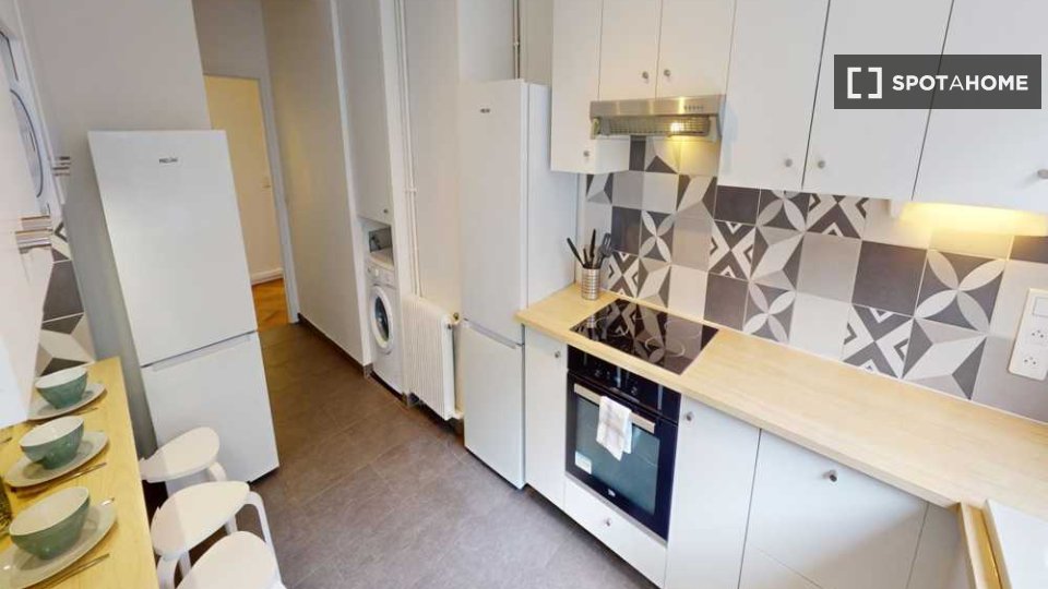 Double room Paris, 5 beds, 110m² — photo 13