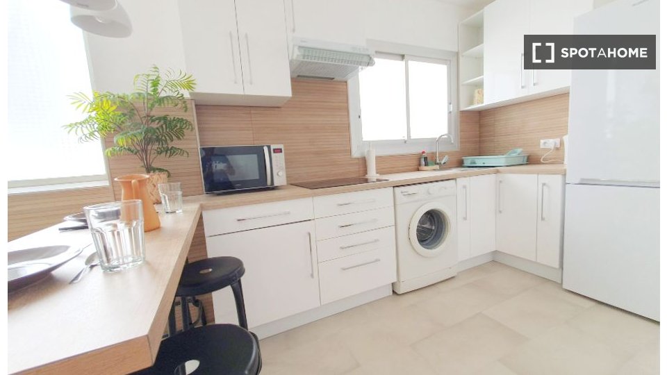 Double room Valencia, 5 beds — photo 16