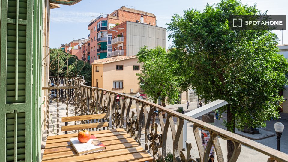 Double room Barcelona, 4 beds, 90m² — photo 2