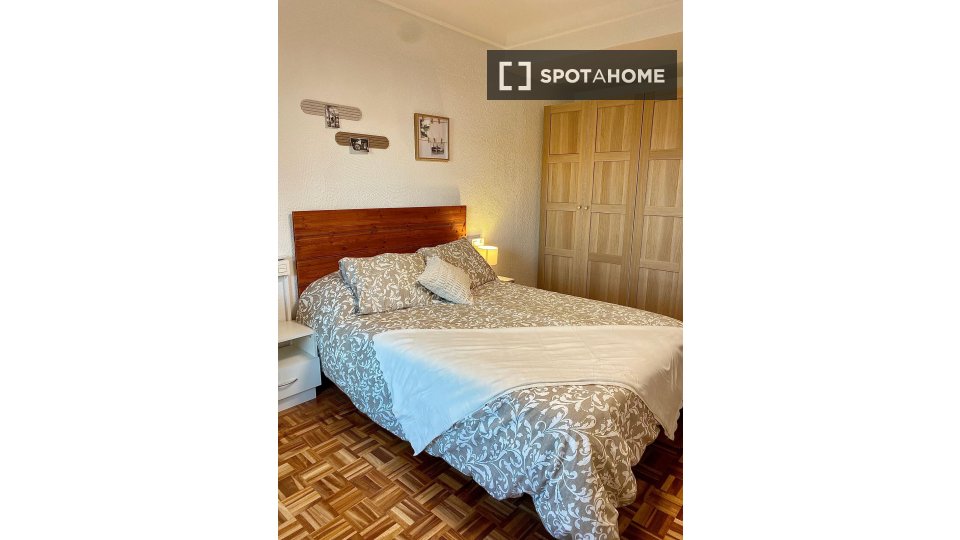 Double room Zaragoza, 4 beds, 92m² — photo 5