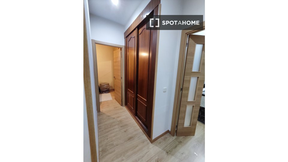 Double room Madrid, 2 beds, 60m² — photo 11
