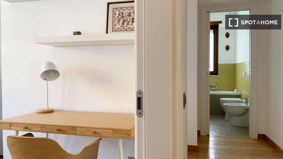 Apartment Rome, 2 beds — photo 13