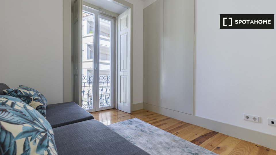 Apartment Lisbon, 1 bed — photo 18