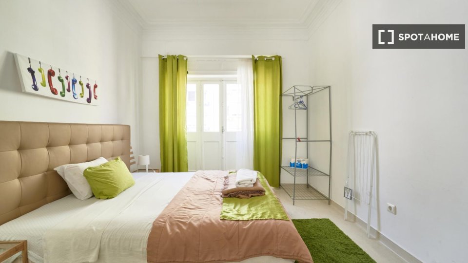 Double room Lisbon, 20 beds — photo 31