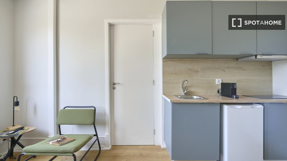 Apartment mono Lisbon — photo 19