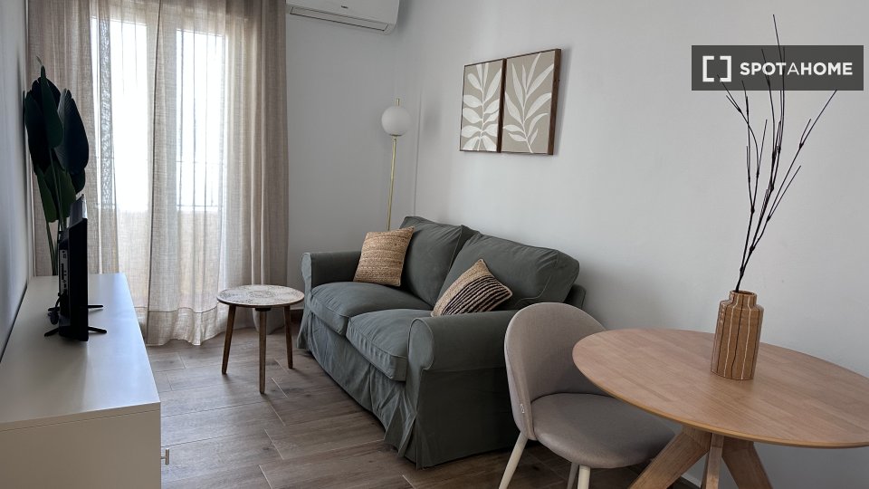Apartment mono Seville — photo 4