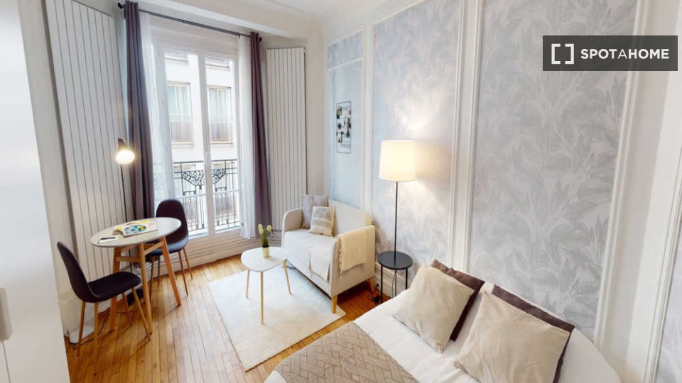 Double room Paris, 6 beds, 90m² — photo 4