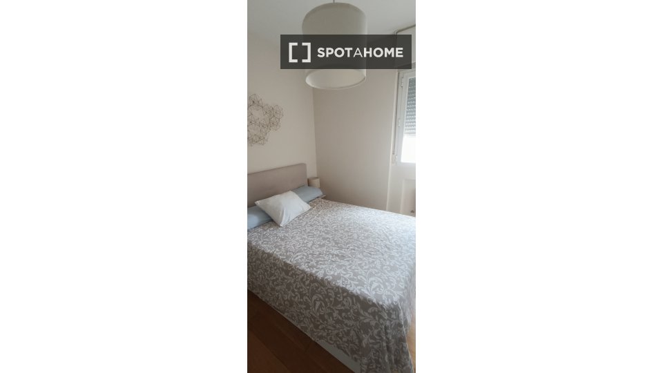 Double room Madrid, 2 beds, 80m² — photo 4