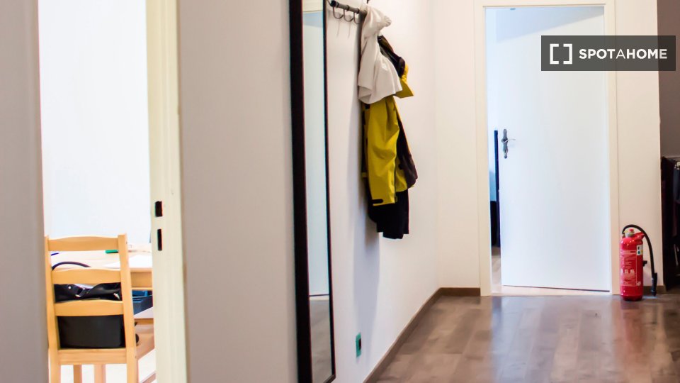 Double room Berlin, 6 beds, 158m² — photo 10