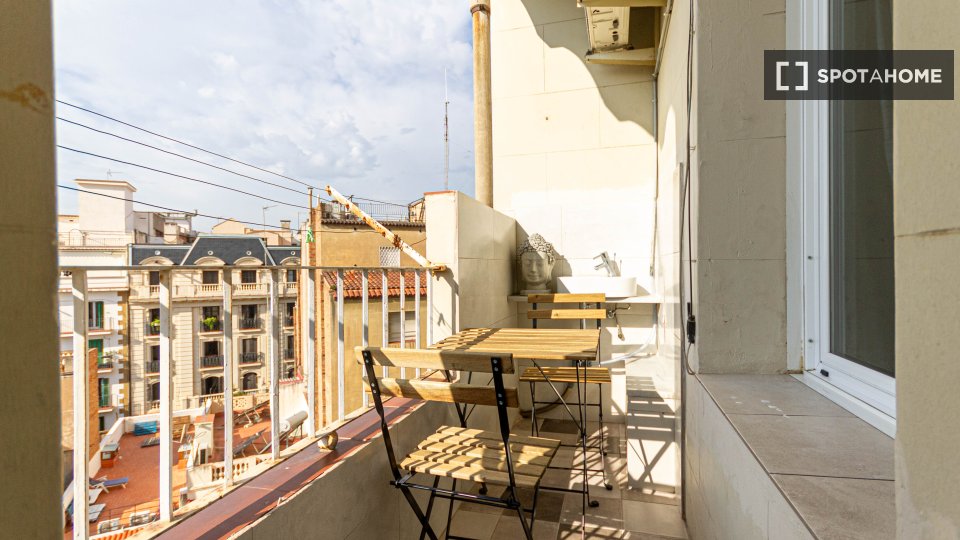 Double room Barcelona, 6 beds — photo 11