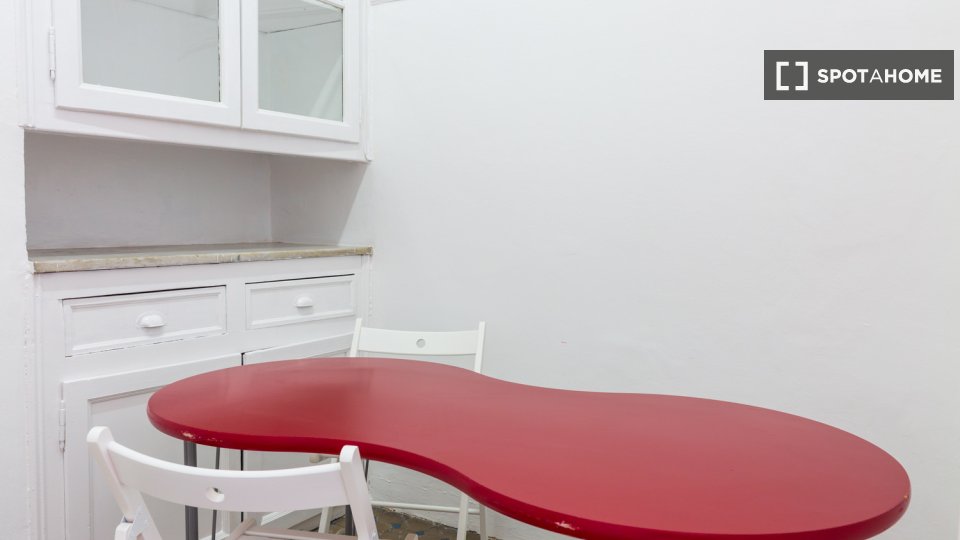 Double room Barcelona, 8 beds, 175m² — photo 7