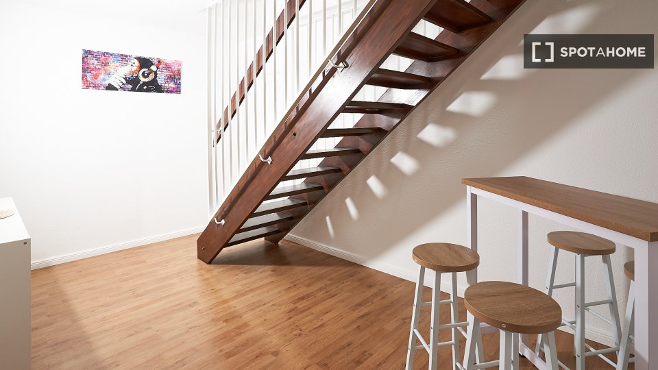 Double room Dusseldorf, 4 beds — photo 20