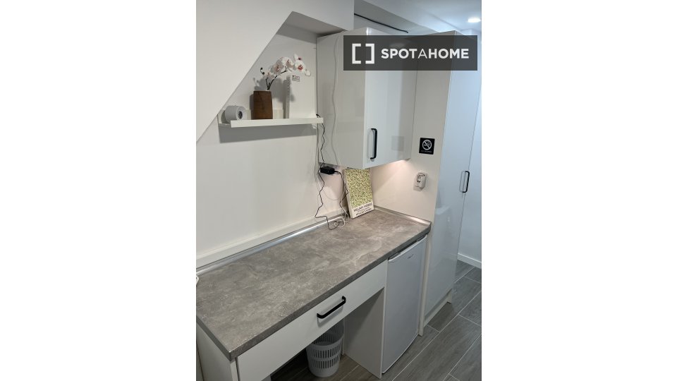 Apartment mono Madrid, 20m² — photo 2