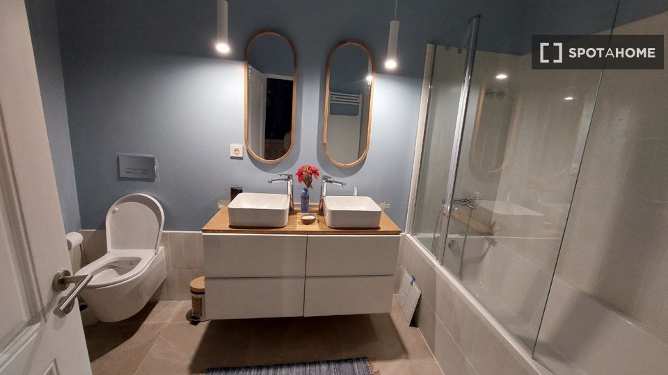 Apartment Lisbon, 3 beds, 125m² — photo 10