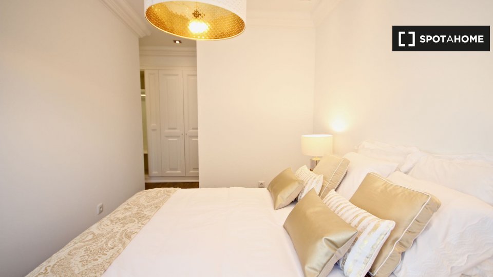 Apartment Lisbon, 3 beds — photo 16