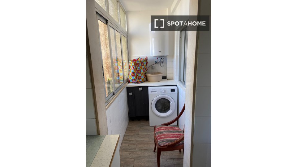 Double room Lisbon, 6 beds — photo 13