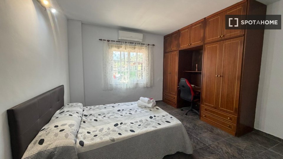 Apartment Santa_Cruz_De_Tenerife, 4 beds, 400m² — photo 12