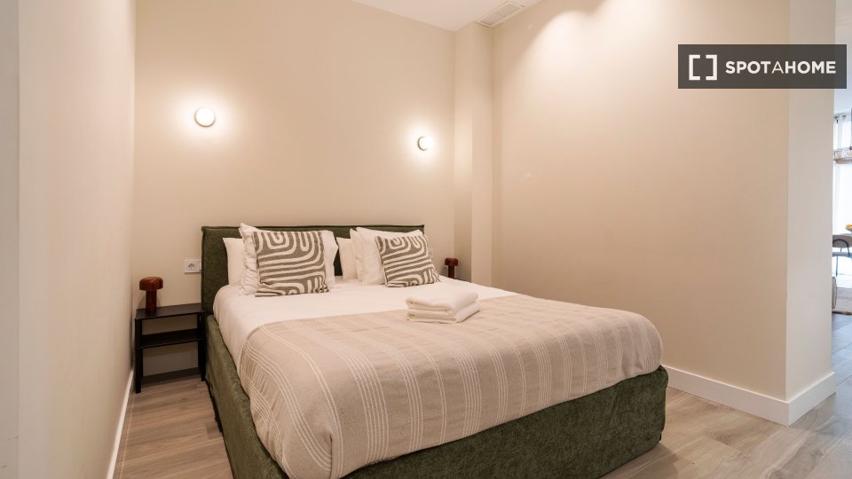 Apartment Valencia, 3 beds — photo 1