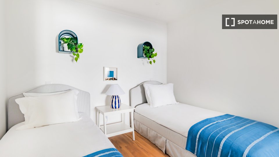 Apartment Lisbon, 2 beds — photo 10