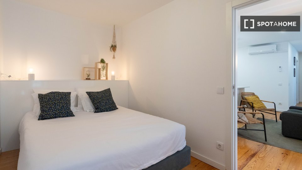 Apartment Coimbra, 2 beds, 75m² — photo 23