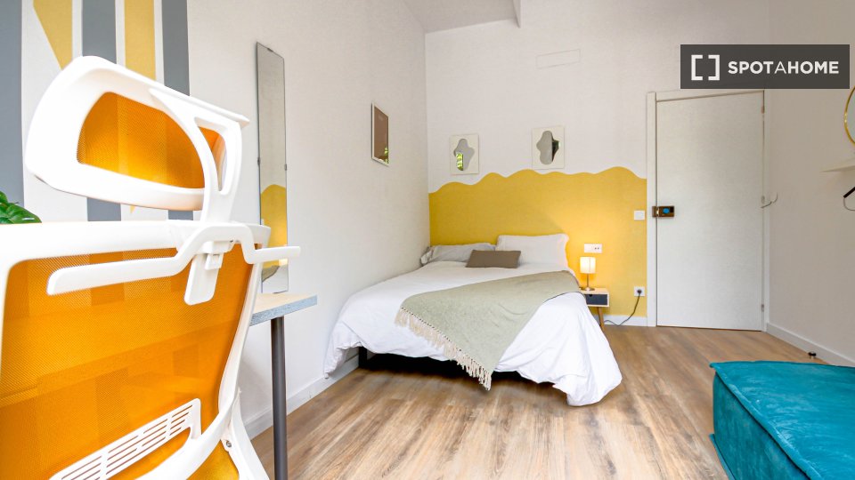 Double room Barcelona, 9 beds — photo 10