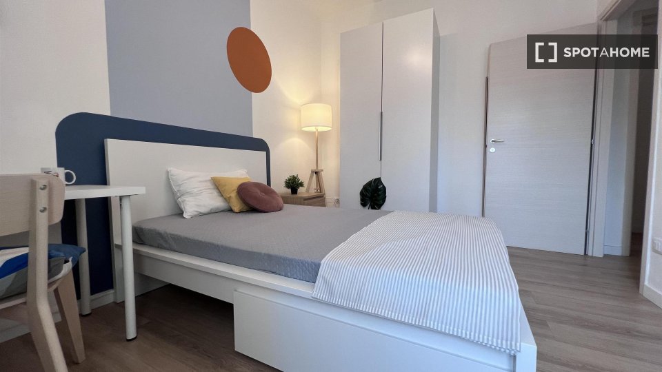 Double room Bologna, 3 beds — photo 13